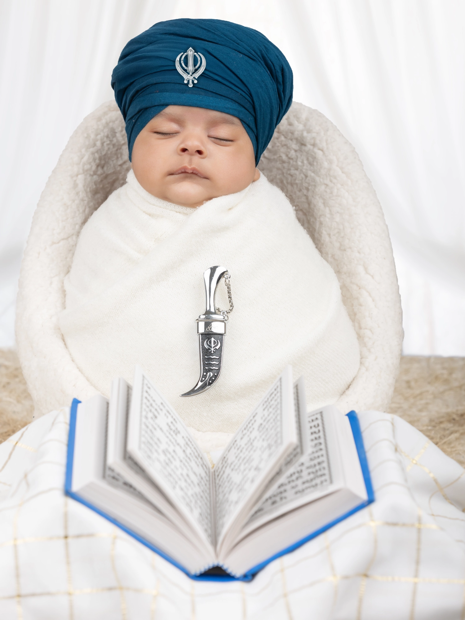 Newborn moment 23