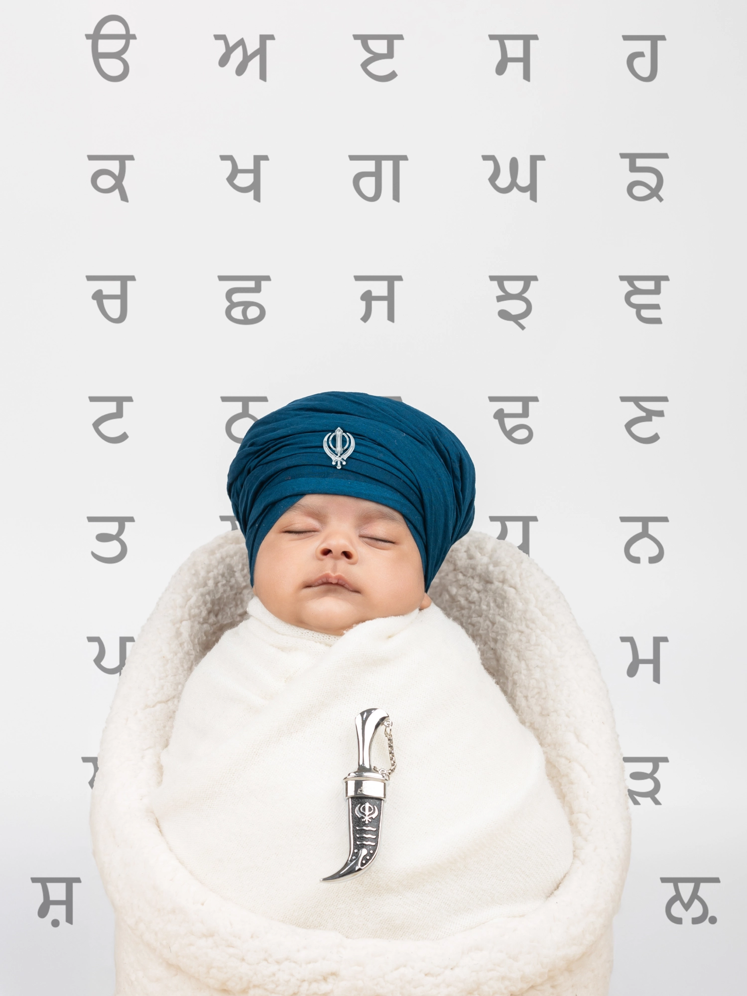 Newborn moment 24