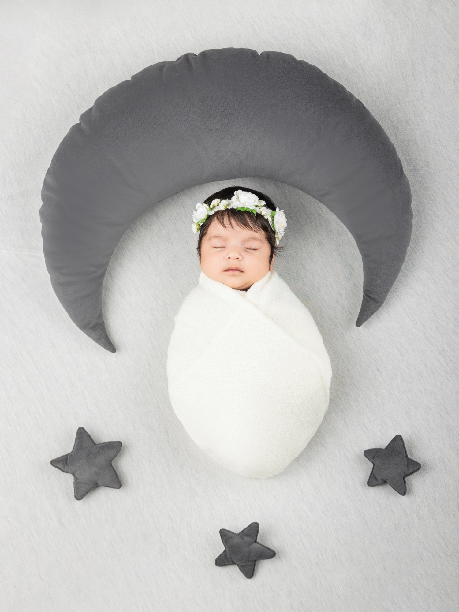 Newborn moment 6